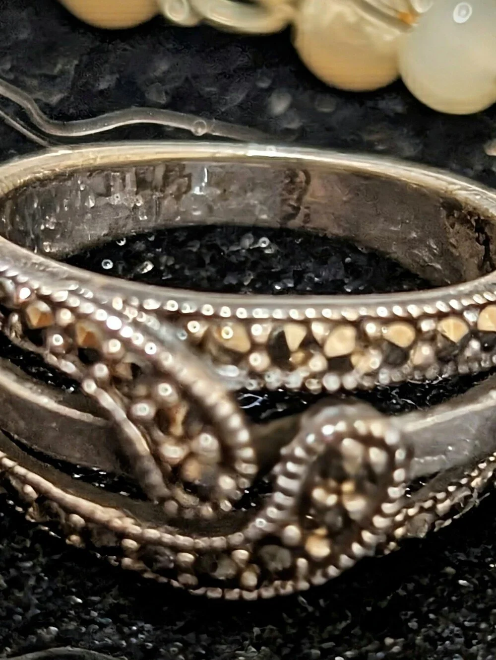 Vintage Sterling Silver Marcesite "Love Knot" Ring - Picture 7 of 10